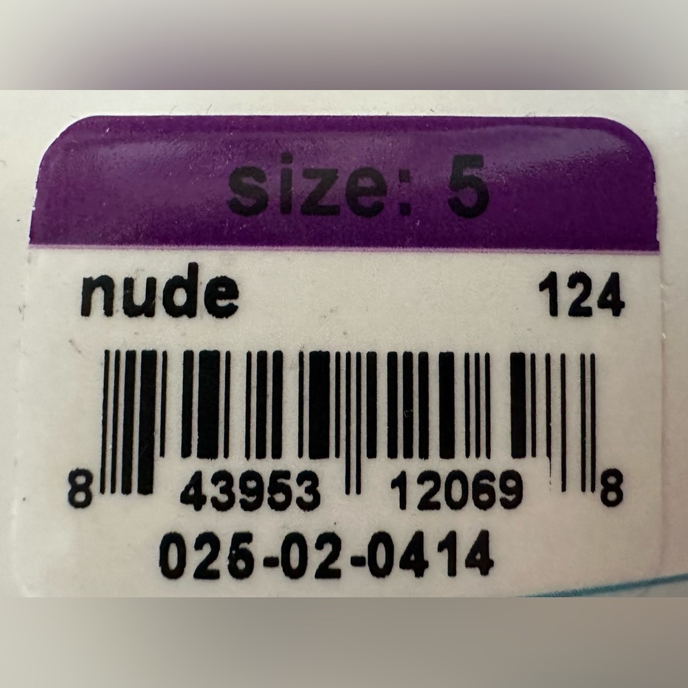 Spanx Assets Mid-Thigh Shaper - NIP - Picture 6 of 6